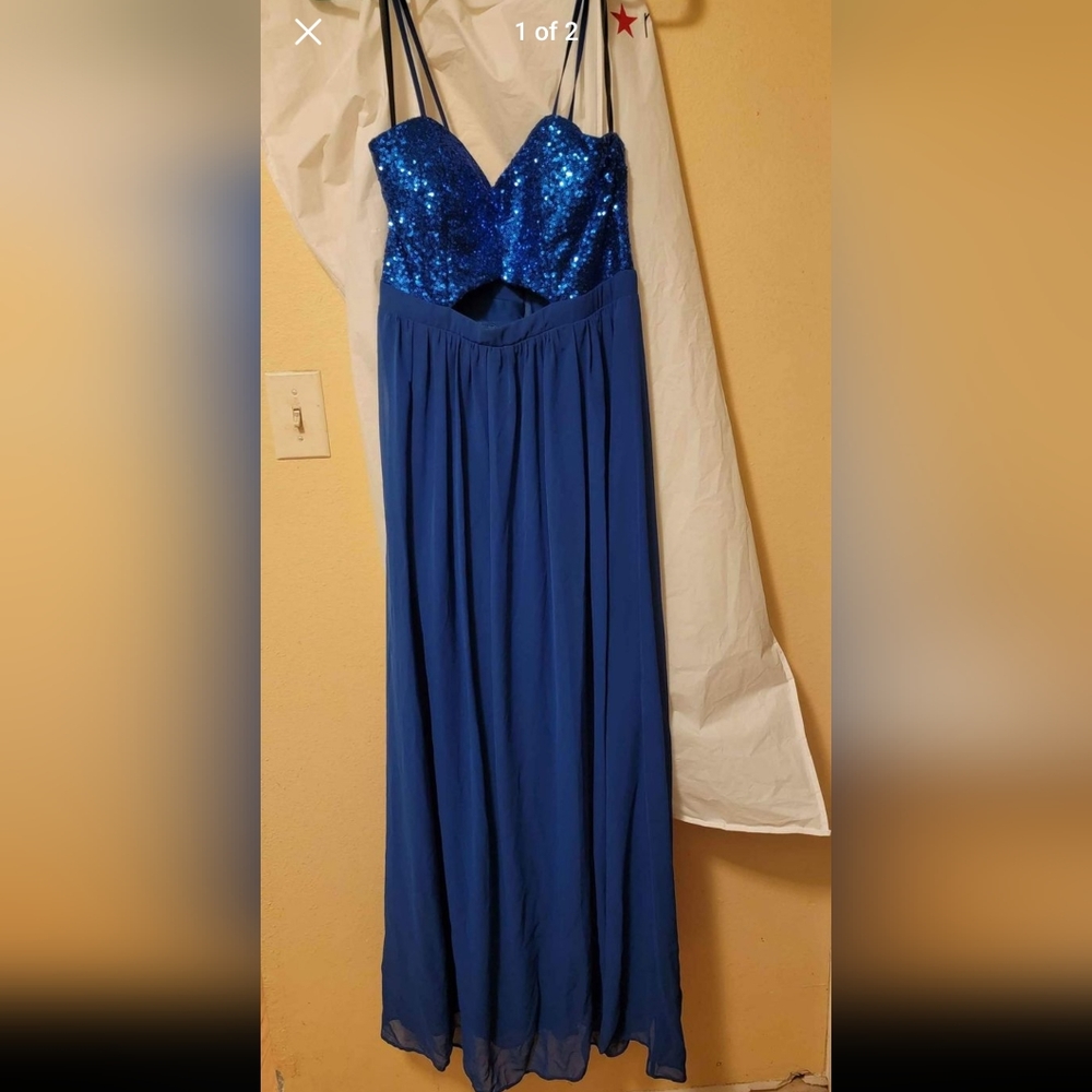 Blue dress
